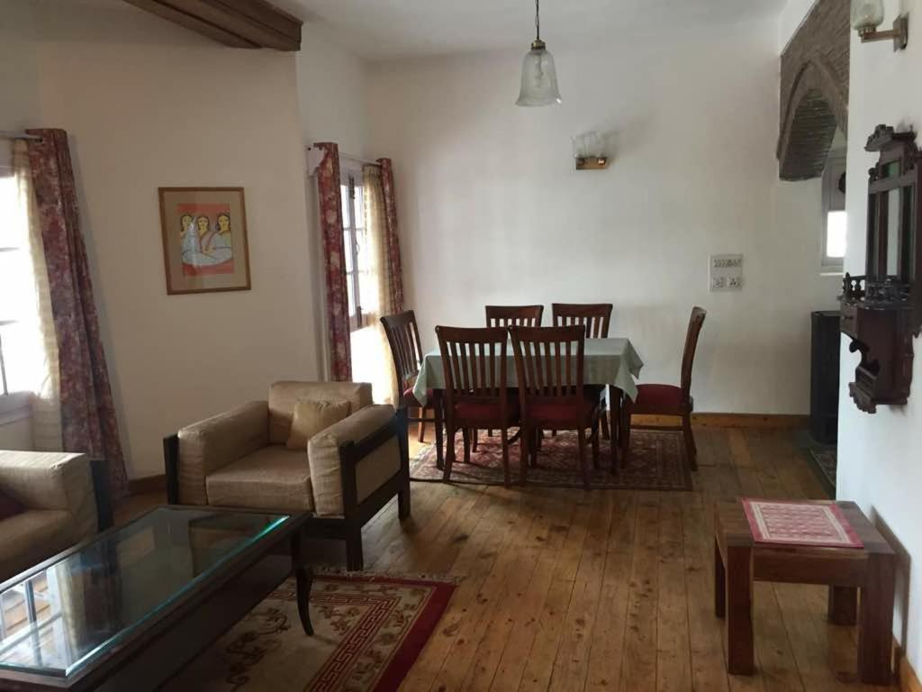 Birdwood Cottages Далхаузи Экстерьер фото